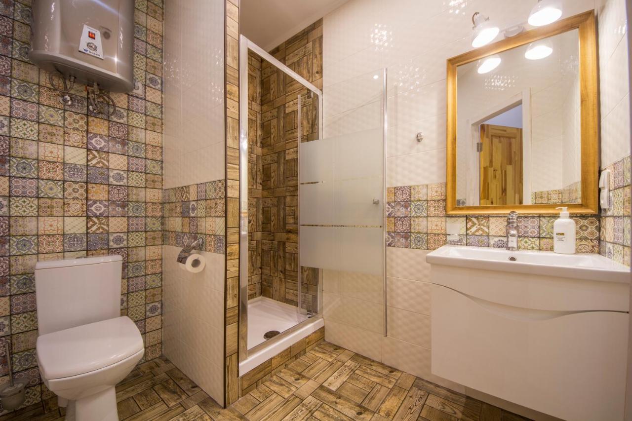 Design Apartments On Velyka Vasylkivska 42 Kijev Kültér fotó
