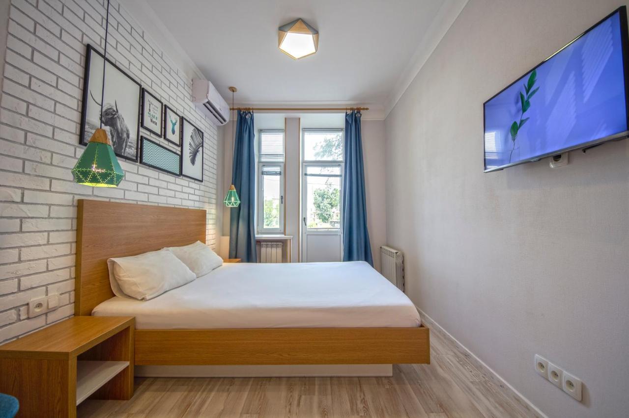 Design Apartments On Velyka Vasylkivska 42 Kijev Kültér fotó
