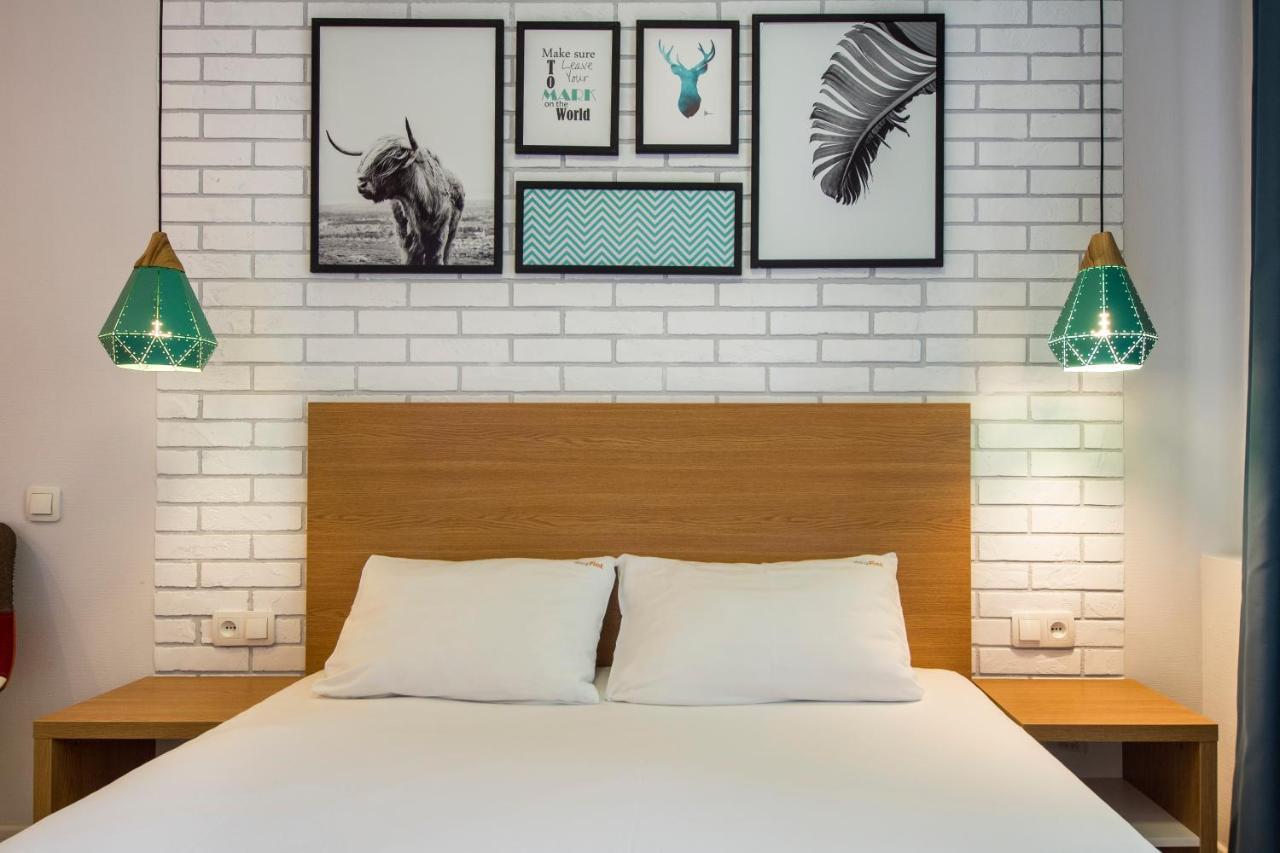 Design Apartments On Velyka Vasylkivska 42 Kijev Kültér fotó